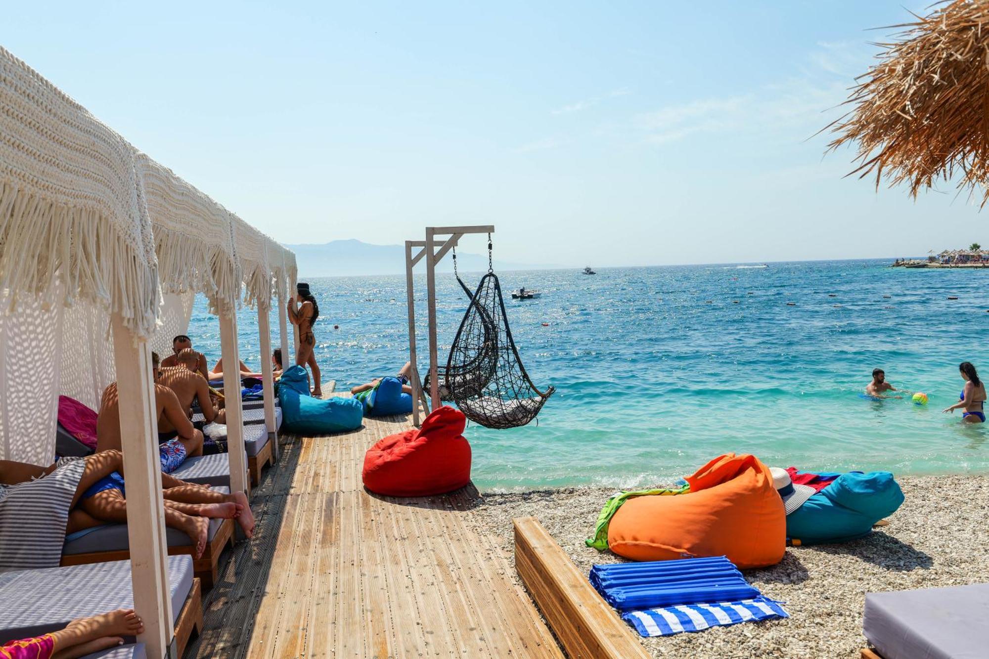 Vila Era Beach Саранда Экстерьер фото